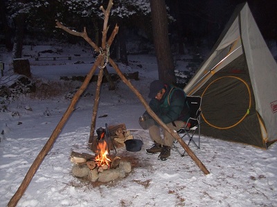 キャンプ場冬