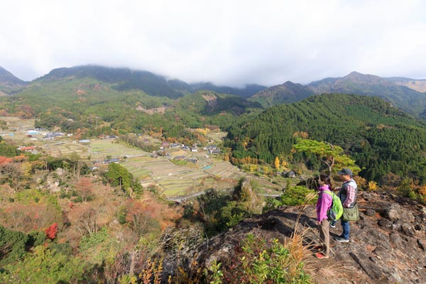 岩屋神社見晴らし岩