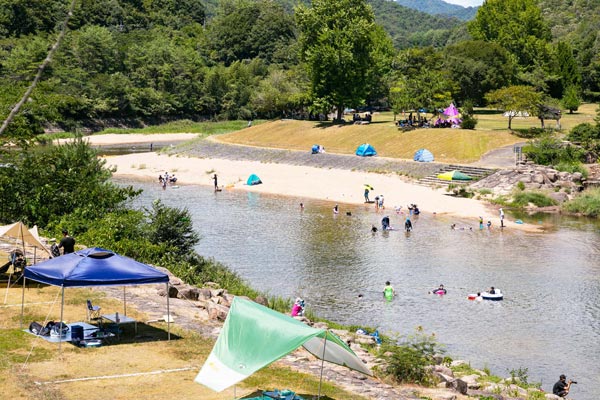 川真珠貝広場