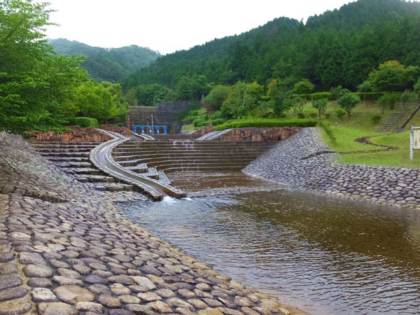 麻那姫湖青少年旅行村